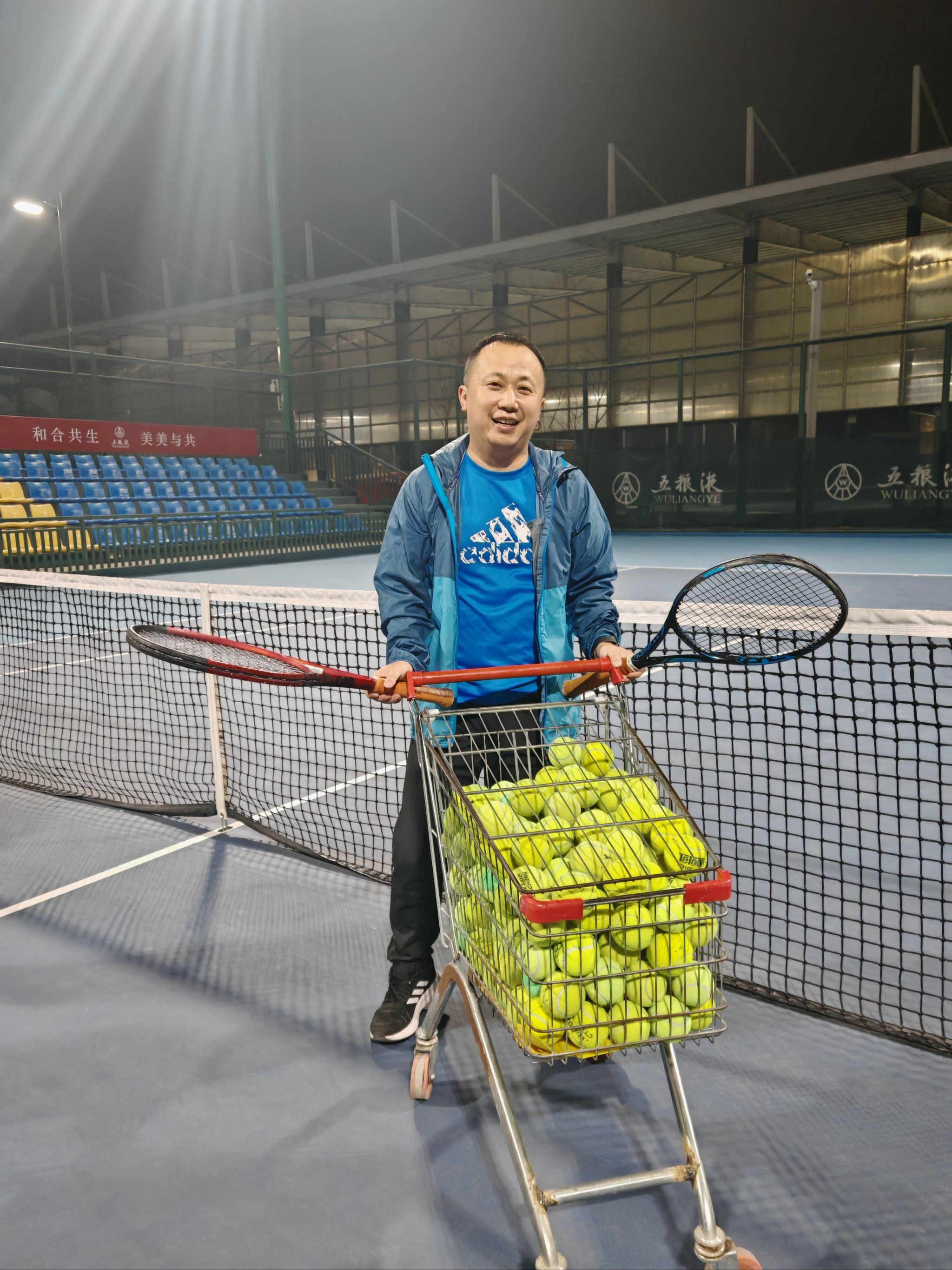 间和幕后故 间和幕后故