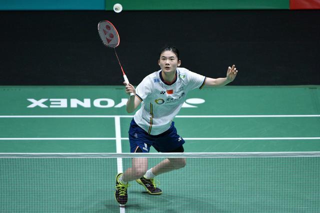 表面上是基 表面上是基