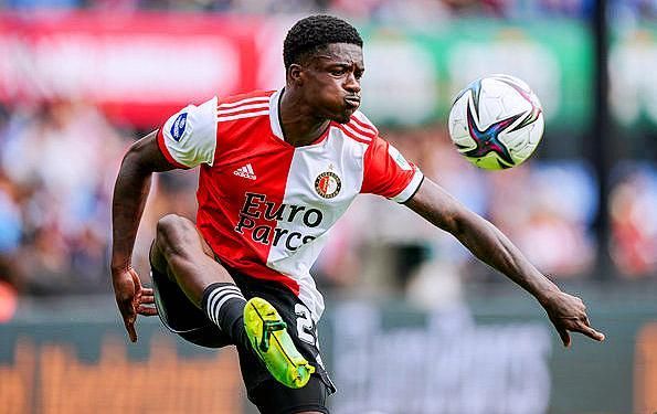 稳固的后防 稳固的后防